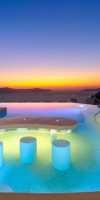 Athina Luxury Suites