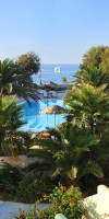 Atlantis Beach Villa