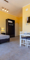 B&B TRIANON