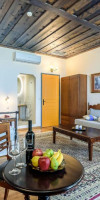 Belmondo Hotel & Suites