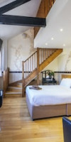 BERKLEY APARTHOTEL