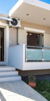 Bounatsa Studios & Apartments