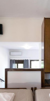 Captain's Beach Boutique Apartments