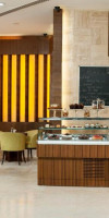 Carlton Downtown Hotel