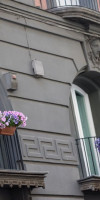 CARUSO PLACE BOUTIQUE & WELLNESS SUITES