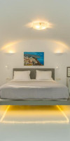 Central Fira Suites