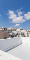 Central Fira Suites