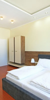 Christiano Apartments