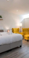 CLEAN AND MODERN NASSAU CANAL APARTMENT