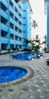 Cowrie Shell Beach Apartments