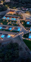 Deos Luxury Suites - Adults Only