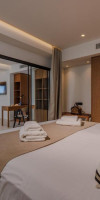 Deos Luxury Suites - Adults Only