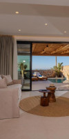Deos Luxury Suites - Adults Only