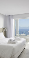 Dimitra Beach Hotel & Suites
