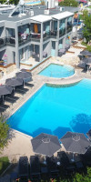 Dionyssos Hotel & Apartments