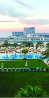 DoubleTree by Hilton Dubai Jumeirah Beach