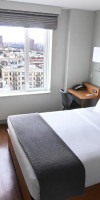 Edge Hotel Washington Heights