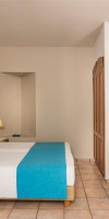 ELOTIS SUITES