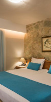 Elotis Suites