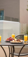 Elotis Suites