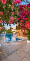 ELPIDA Hotel