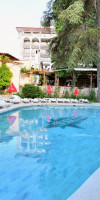 Estreya Palace