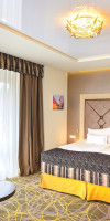 EXCLUSIVE HOTEL
