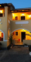 Feeloxenia Corfu Apartments