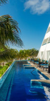  Flamingo Cancun Resort 