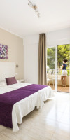 Flor Los Almendros Hotel