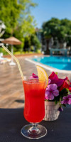 Flora Hotel