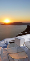 Gitsa Cliff Luxury Villa Santorini