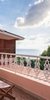 GLACIS HEIGHTS VILLA