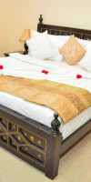 Golden Tulip Stone Town Boutique
