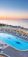 Grand Blue Beach