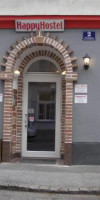 HappyHostel