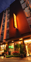 Hemingway's Hotel