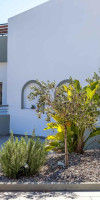 Hillside Studios & Apartments