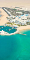 Hilton Salwa Beach Resort and Villas