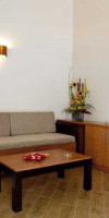 HL Miraflor Suites Hotel
