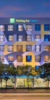 HOLIDAY INN EXPRESS SINGAPORE SERANGOON