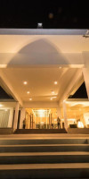 Pegasus Reef Hotel
