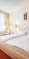 HOTEL CARPATHIA