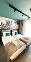 Hotel Eleven by Warren Collection