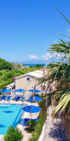 Eleni Family Apartments 