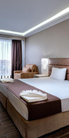 Hotel Sunny.