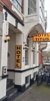 HOTEL TITUS