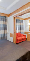 Hotel White