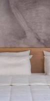 Icarus Hotel
