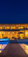 ISLA BROWN CHANIA